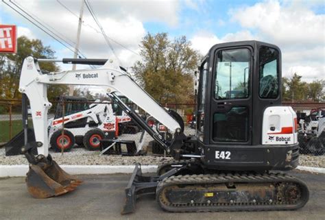 bobcat e42 weight capacity